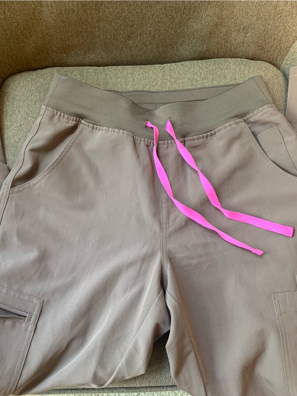 Figs smokey taupe straight leg yola pant - Picture 7 of 8